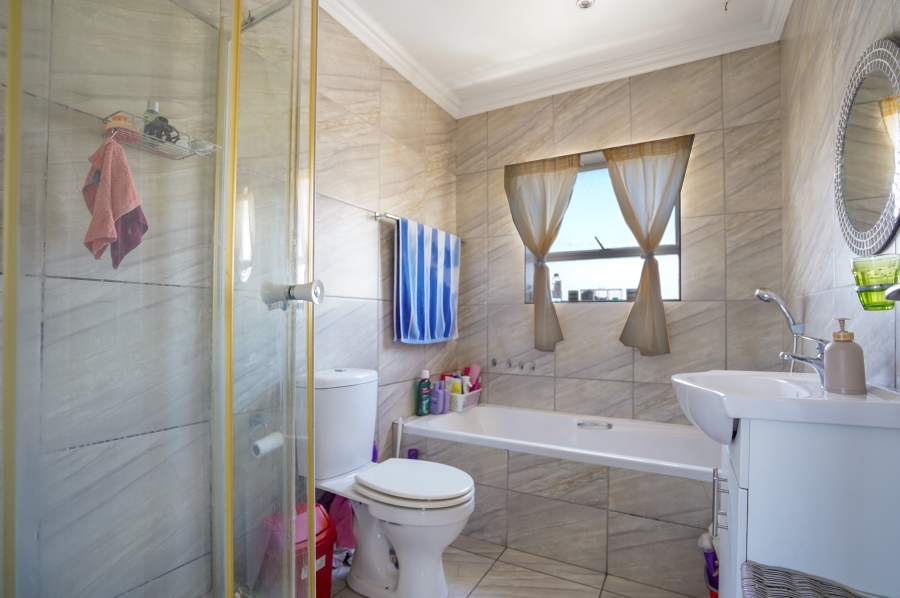 2 Bedroom Property for Sale in West Beach Western Cape